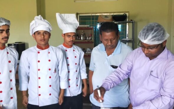 57240568_2038843219750669_8682982223789424640_n